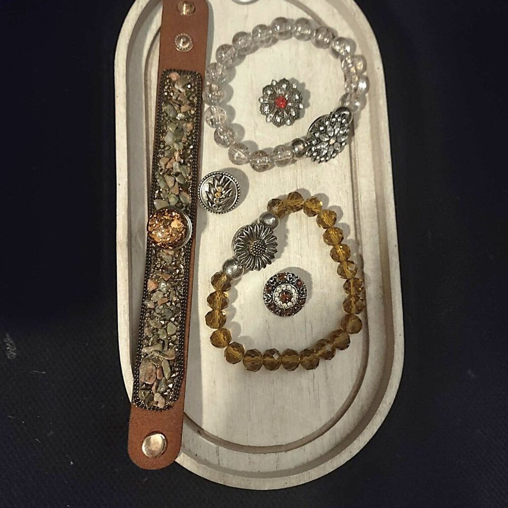 Snap Bracelets and Snaps - Picture 3 of 6